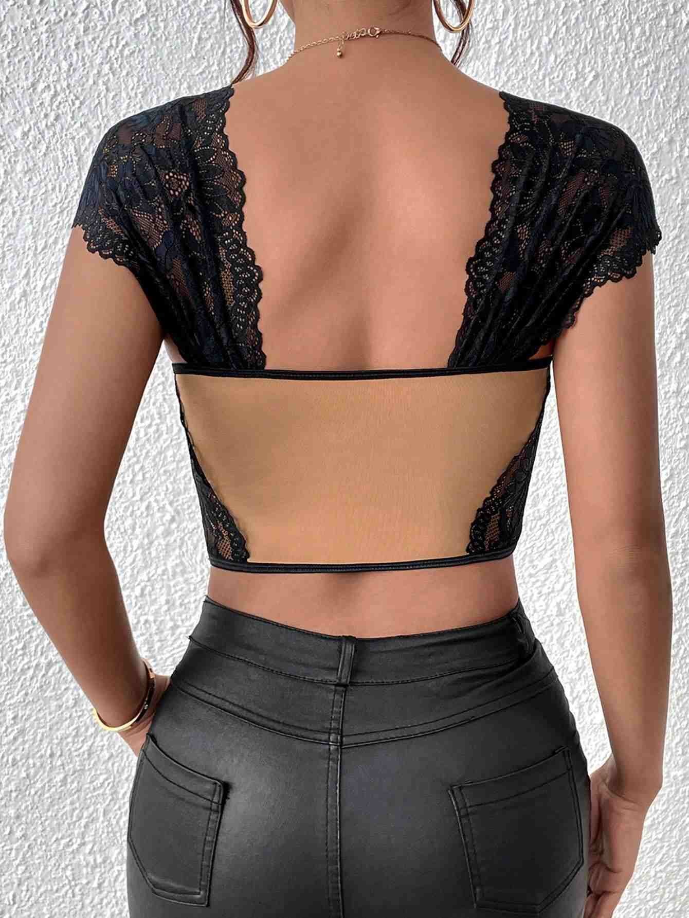 Privé Contrast Lace Bustier Bandana Hem Crop Top